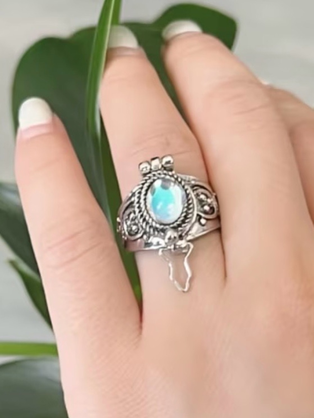 Bohemian Poison Ring with Lavender Cabochon